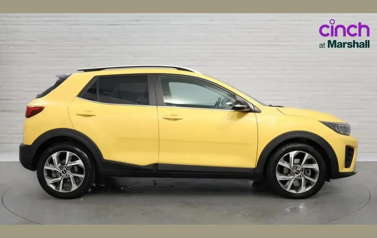 Used Kia Stonic GT-Line 100 HP (73 kW) 2023 Yellow SUV