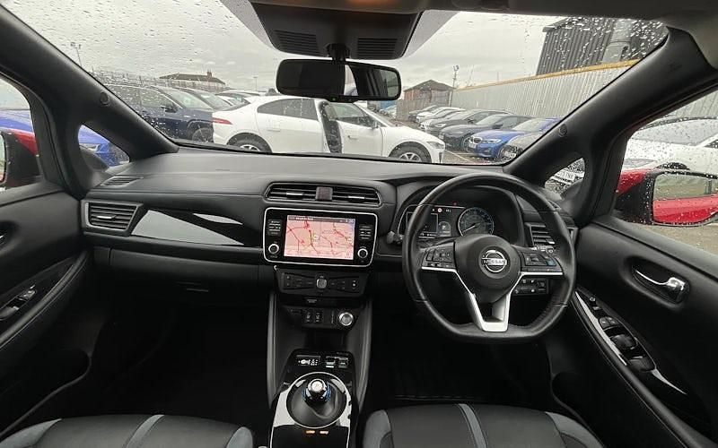 Used Nissan Leaf Tekna 110 kW (150 HP) 2022 Red Hatchback