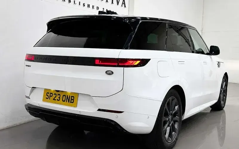 Used Land Rover Range Rover Sport SE Dynamic 300 HP (220 kW) 2026 SUV