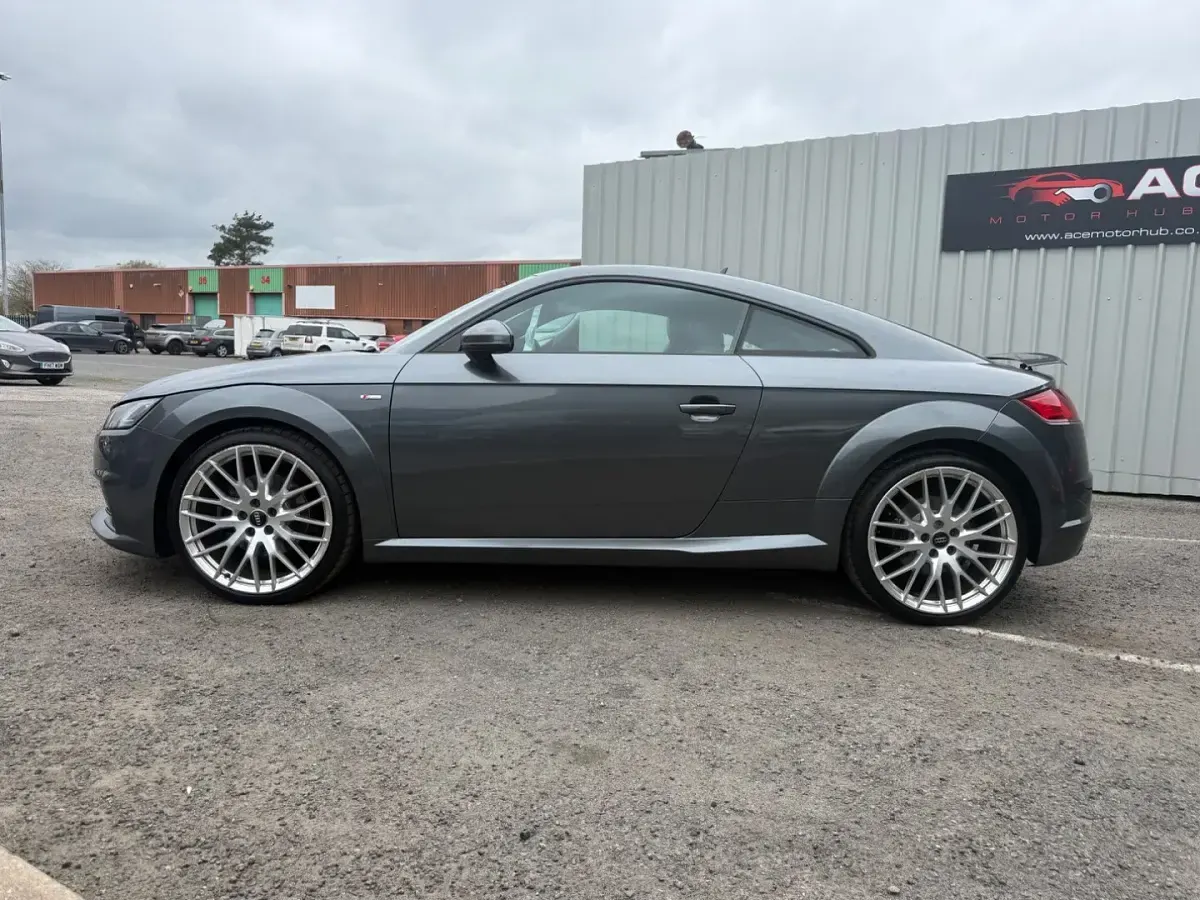 Used Audi TT S-Line 230 HP (169 kW) 2015 Grey Coupe
