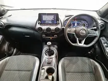 Used Nissan Juke N-Connecta 114 HP (83 kW) 2022 White SUV