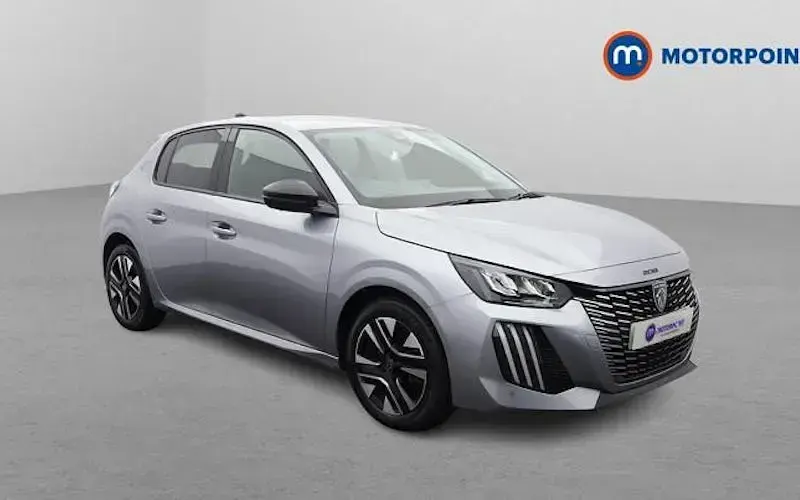 Used Peugeot 208 Allure 101 HP (74 kW) 2024 Hatchback