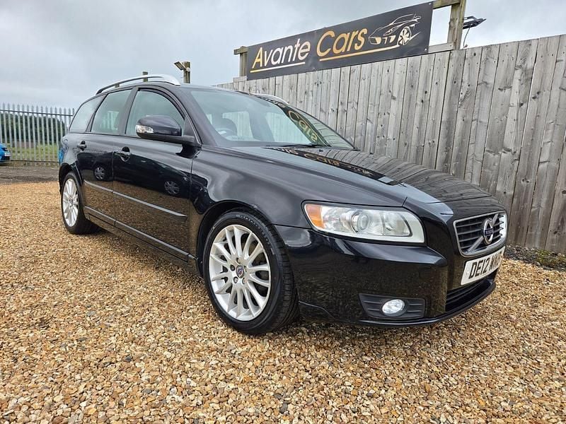 Black Used 2012 Volvo V50 SE Estate | £2,995 (Good price) - Image 1/4