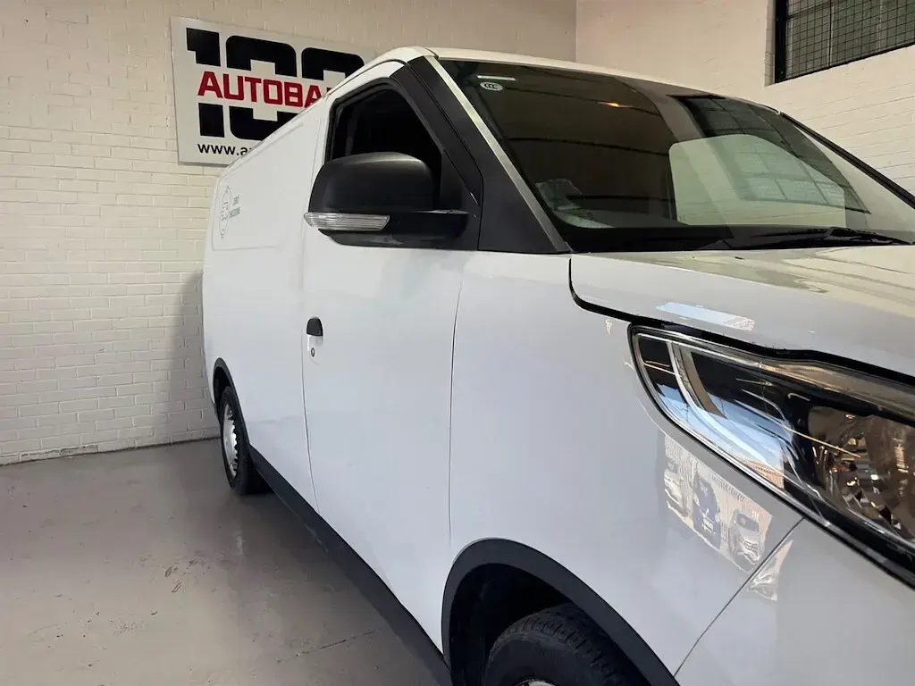 Used Maxus eDeliver 3 89 kW (122 HP) 2021 White Van