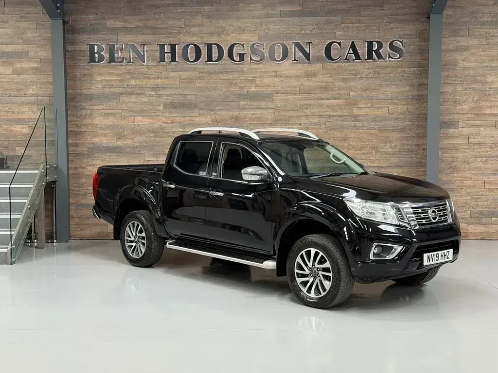 Used Nissan Navara S 190 HP (139 kW) 2019 Black Pickup