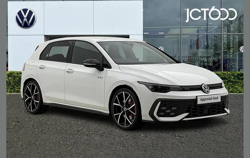 Used VW Golf VIII GTI 265 HP (194 kW) 2025 White Hatchback