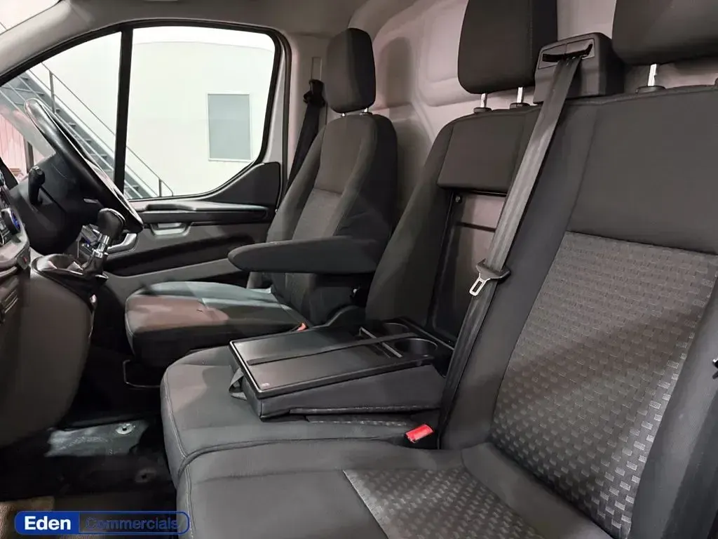 Used Ford Transit Custom Trend 105 HP (77 kW) 2020 White