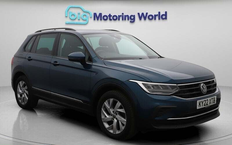 Used 2024 VW Tiguan Life SUV | £21,900 (Good price) - Image 1/4