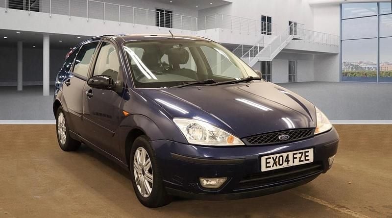 Blue Used 2004 Ford Focus Ghia Hatchback | £795 (Super price) - Image 1/4