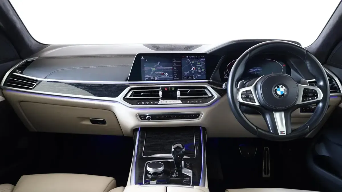 Usado BMW X7 M Sport 340 HP (250 kW) 2021 Cinzento SUV