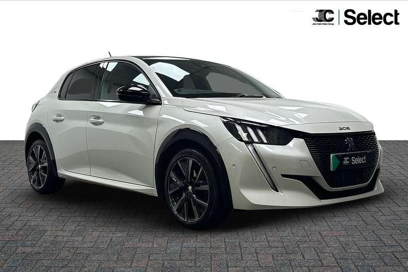 White Used 2022 Peugeot 208 Premium Hatchback | £15,100 (Fair price) - Image 1/4