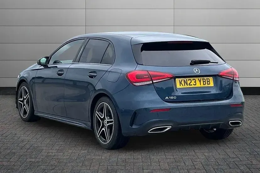 Used Mercedes A180 Executive 136 HP (100 kW) 2023 Blue Hatchback