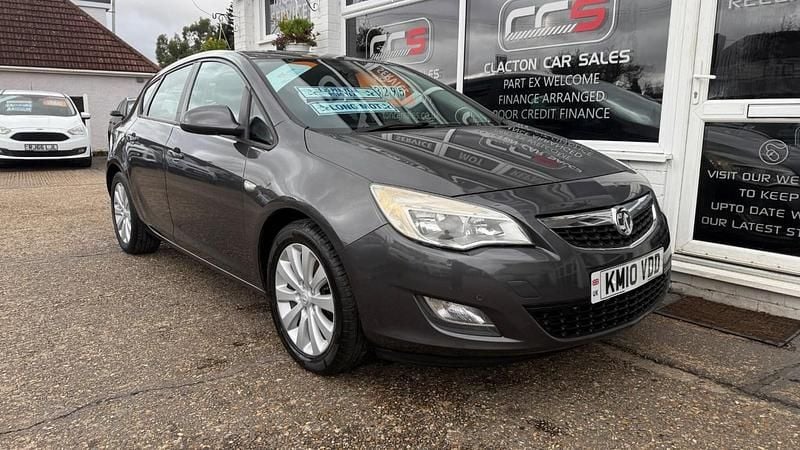 Grey Used 2010 Vauxhall Astra Hatchback | £2,995 - Image 1/4