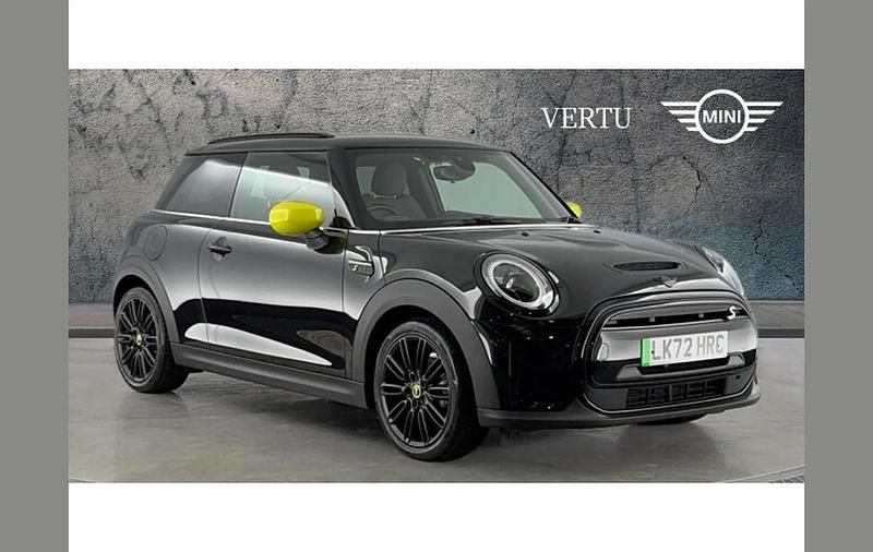 Black Used 2022 Mini Cooper S Level 2 Hatchback | £16,207 (Fair price) - Image 1/4