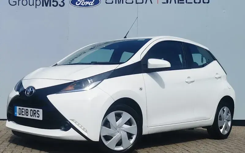 Used Toyota Aygo X-play 69 HP (50 kW) 2018 Hatchback