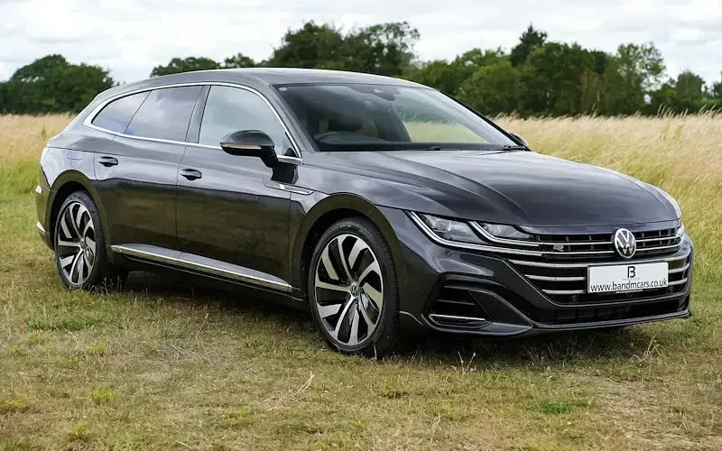 Used VW Arteon R-line 190 HP (139 kW) 2024 Estate