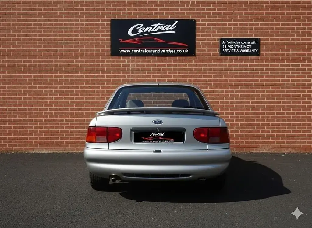 Used Ford Escort Limited 89 HP (65 kW) 1996 Silver Hatchback