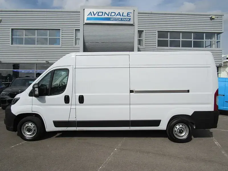 Used Peugeot Boxer 2025 White Van