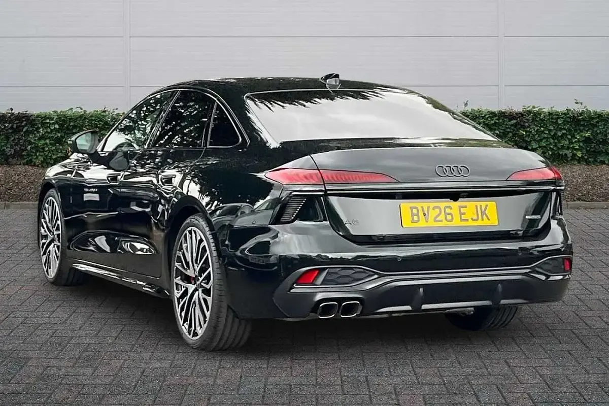 Used Audi A6 Comfort 204 HP (150 kW) 2026 Green Sedan