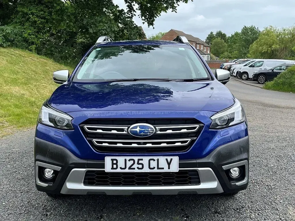 Used Subaru Outback 180 HP (132 kW) 2025 Blue Estate