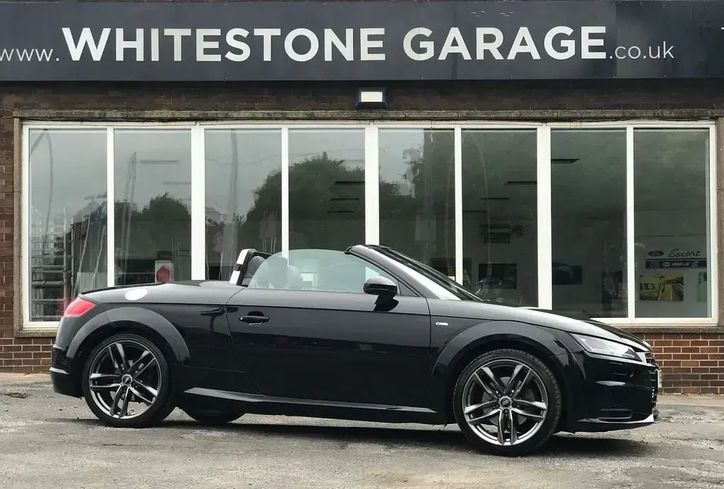 Used Audi TT Roadster S-Line 184 HP (135 kW) 2015 Mythos black Cabriolet