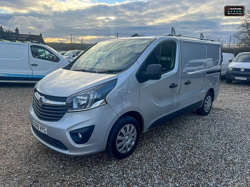 Used Vauxhall Vivaro Sportive 120 HP (88 kW) 2019 Silver MPV