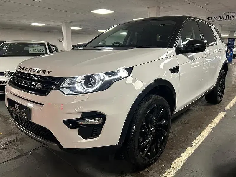 Used Land Rover Discovery 5 HSE 2018 White SUV