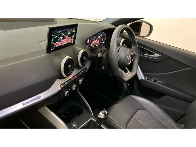Image 2/4