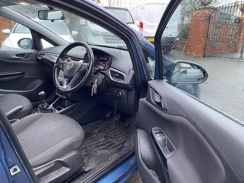 Used Vauxhall Corsa Design Edition 75 HP (55 kW) 2017 Blue Hatchback
