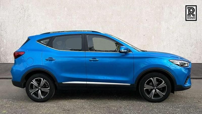 Używany MG ZS Excite 105 KM (77 kW) 2024 Niebieski SUV