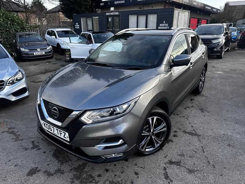 Used Nissan Qashqai N-Connecta 108 HP (79 kW) 2018 Grey SUV
