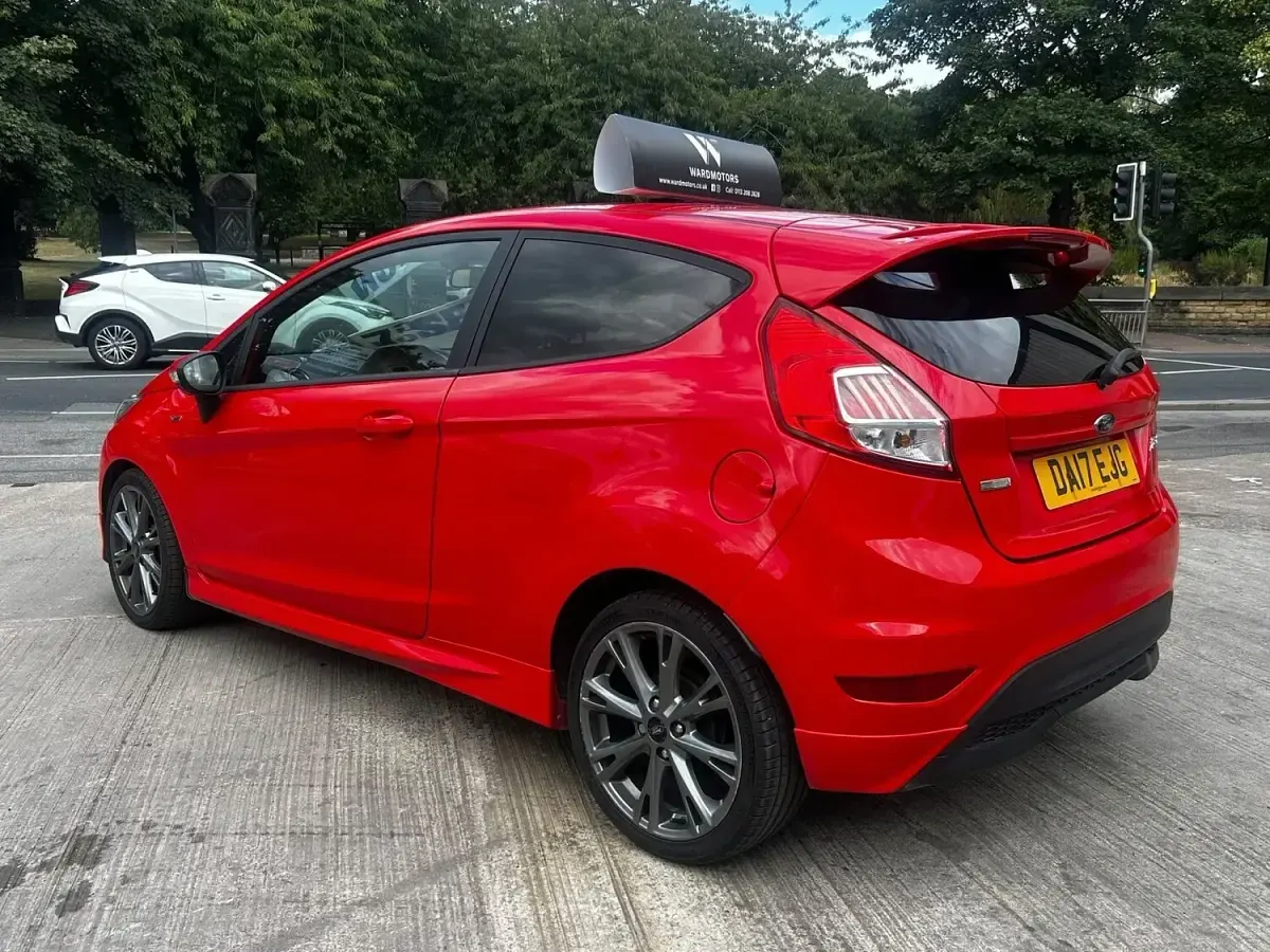 Used Ford Fiesta ST-Line 98 HP (72 kW) 2017 Red Hatchback