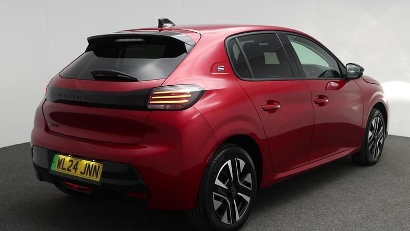 Used Peugeot e-208 Allure 100 kW (136 HP) 2024 Red Hatchback