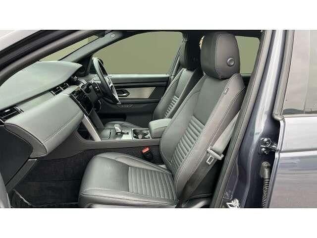 Used Land Rover Discovery 5 HSE Dynamic 250 HP (183 kW) 2024 Blue SUV