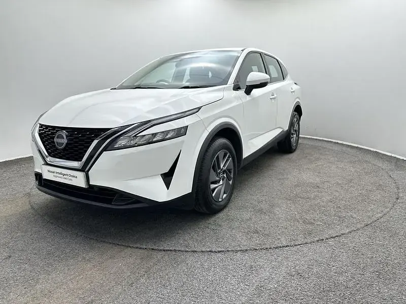 Used Nissan Qashqai Acenta Premium 2023 White SUV