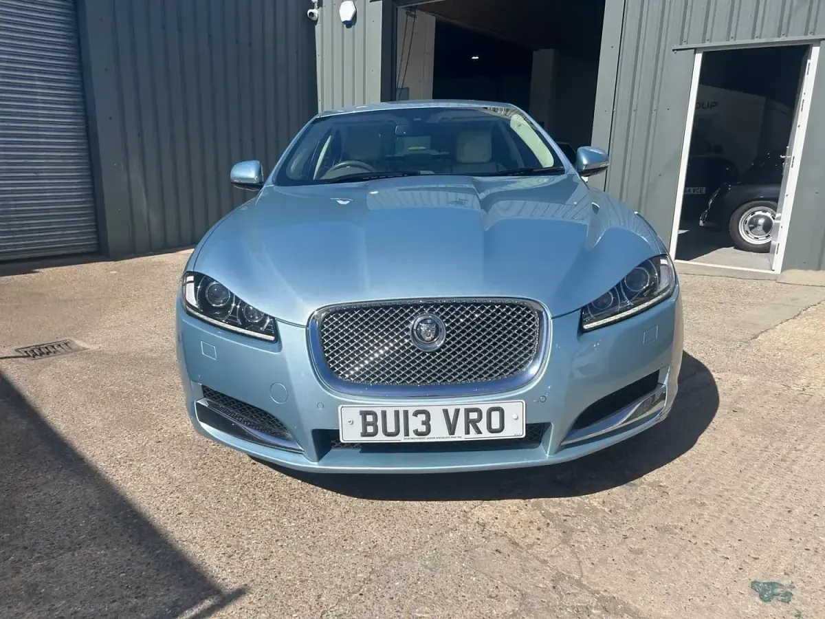 Second-hand Jaguar XF Portfolio 2013 Albastru Berlinǎ