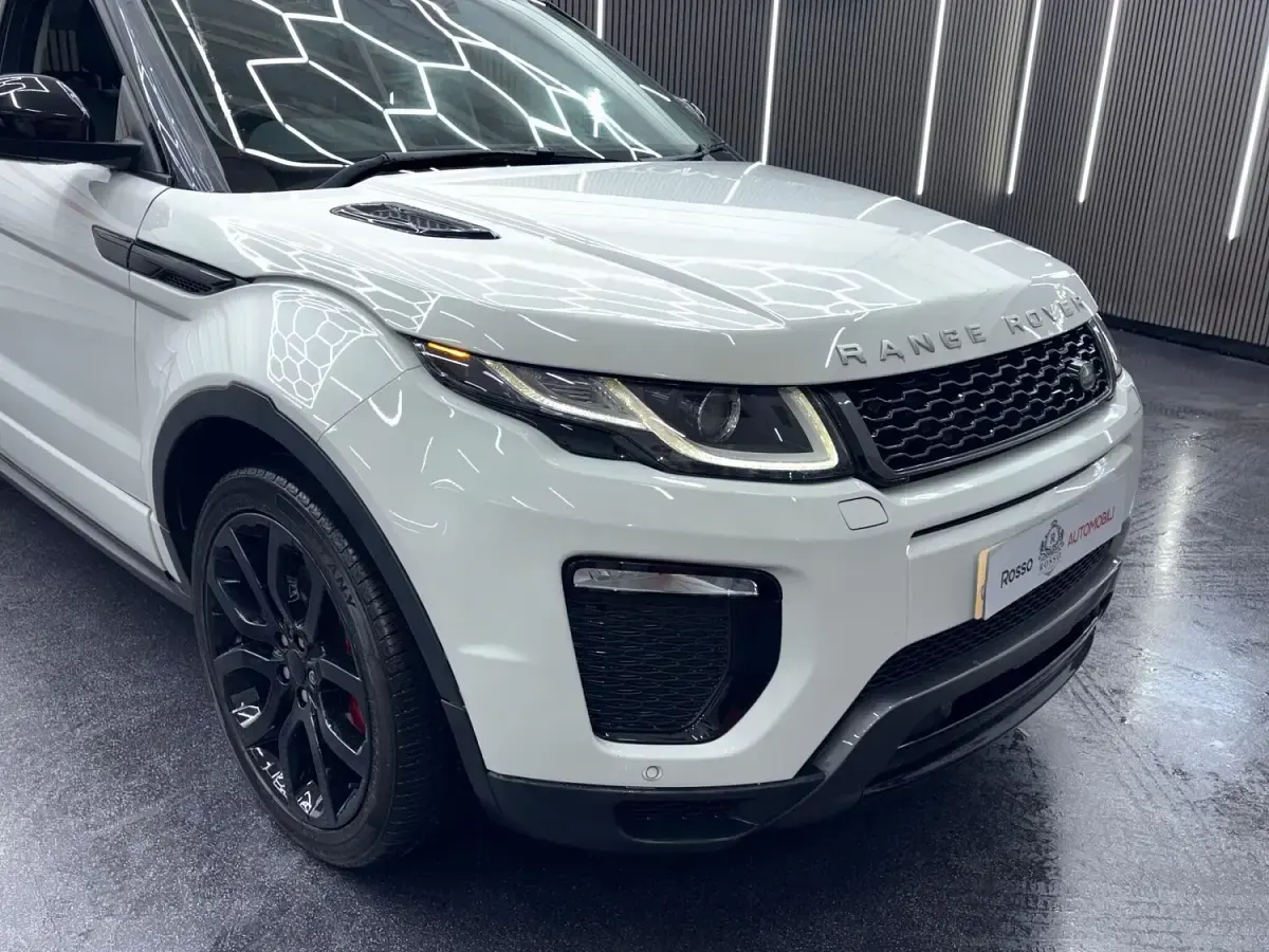 Used Land Rover Range Rover evoque HSE Dynamic 2016 White Estate