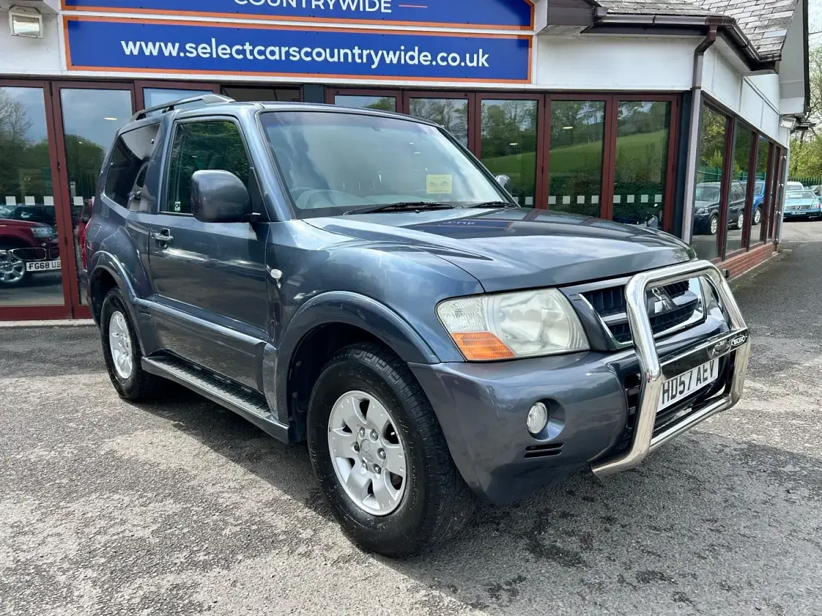 Used Mitsubishi Shogun 168 HP (123 kW) 2007 Grey SUV