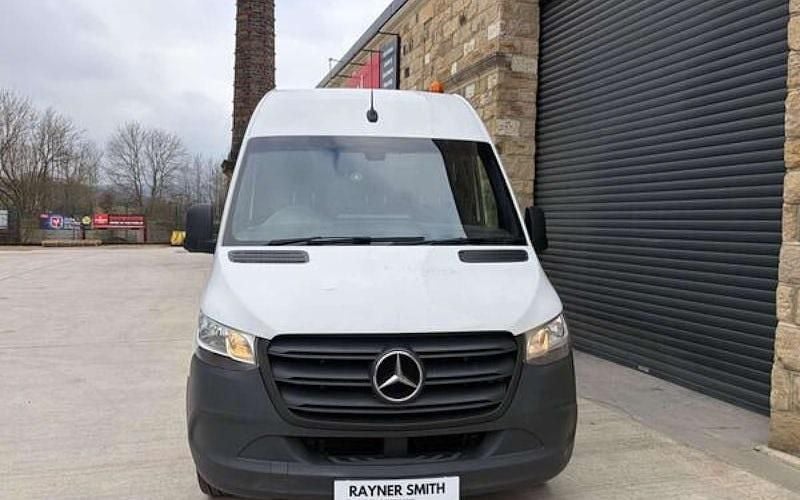 Used Mercedes Sprinter Progressive 170 HP (125 kW) 2023 Van