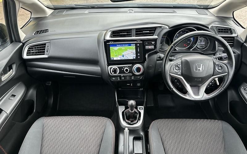 Used Honda Jazz Sport 131 HP (96 kW) 2019 Silver Hatchback