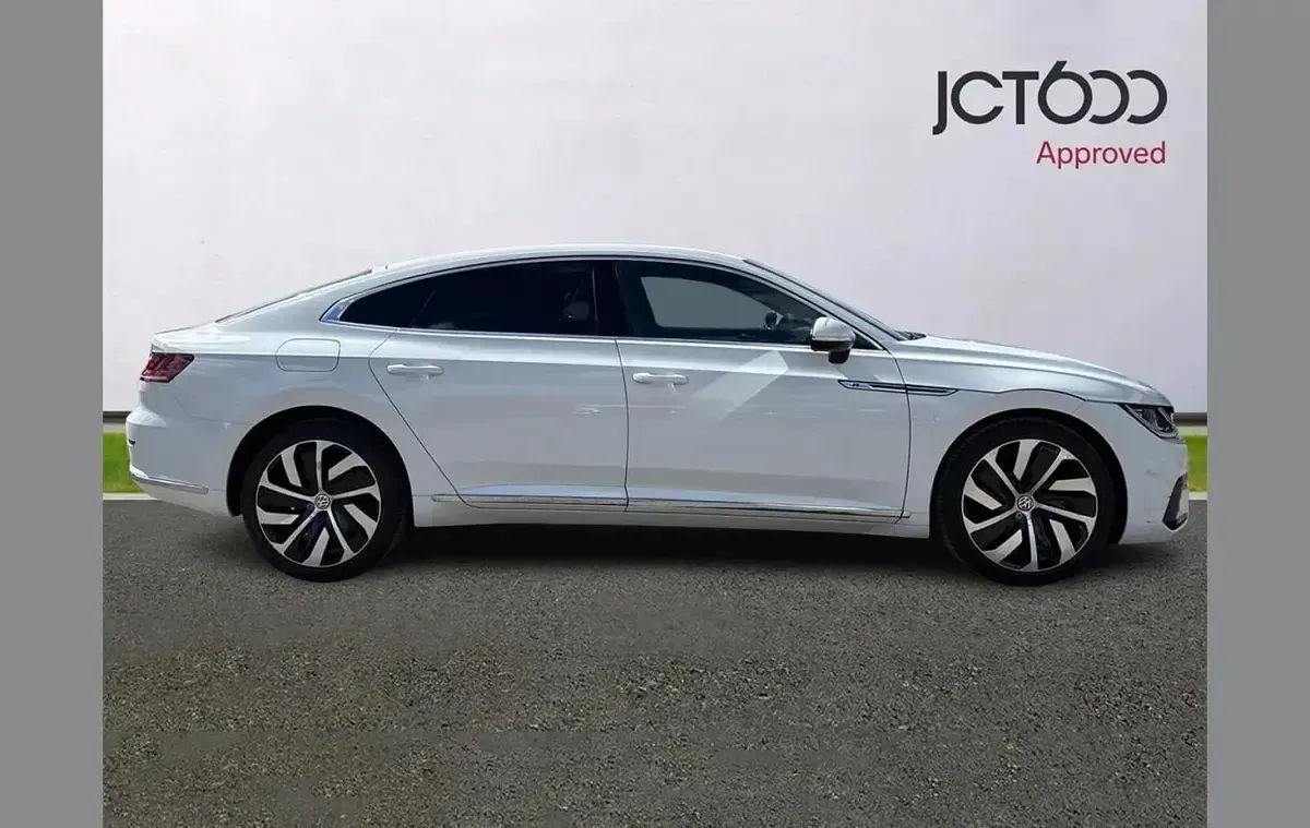 Used VW Arteon R-line 187 HP (137 kW) 2019 White Hatchback
