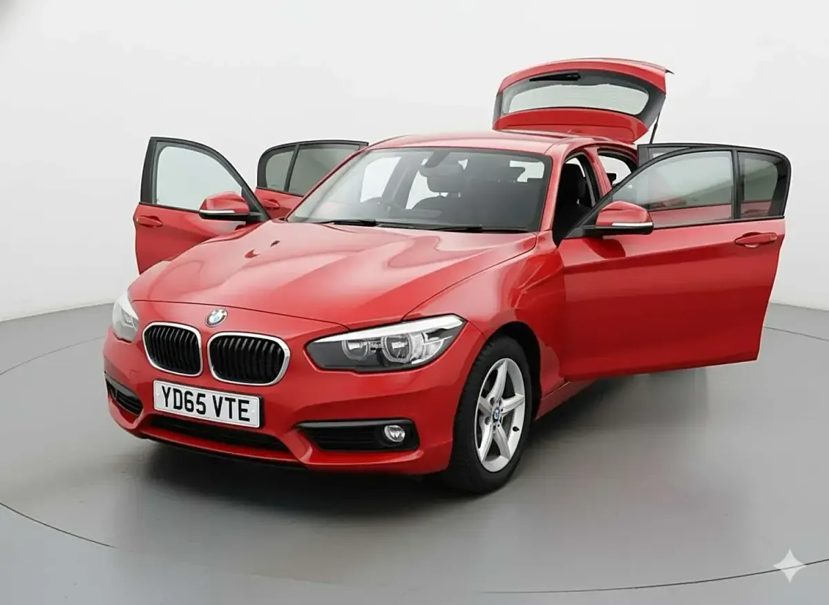 Used BMW 118 Comfort Edition 2015 Red Hatchback