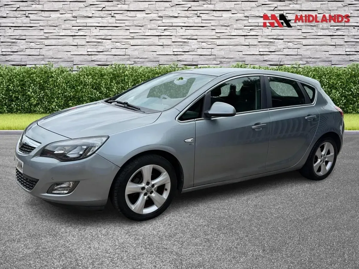 Used Vauxhall Astra SRi 2010 Silver Hatchback