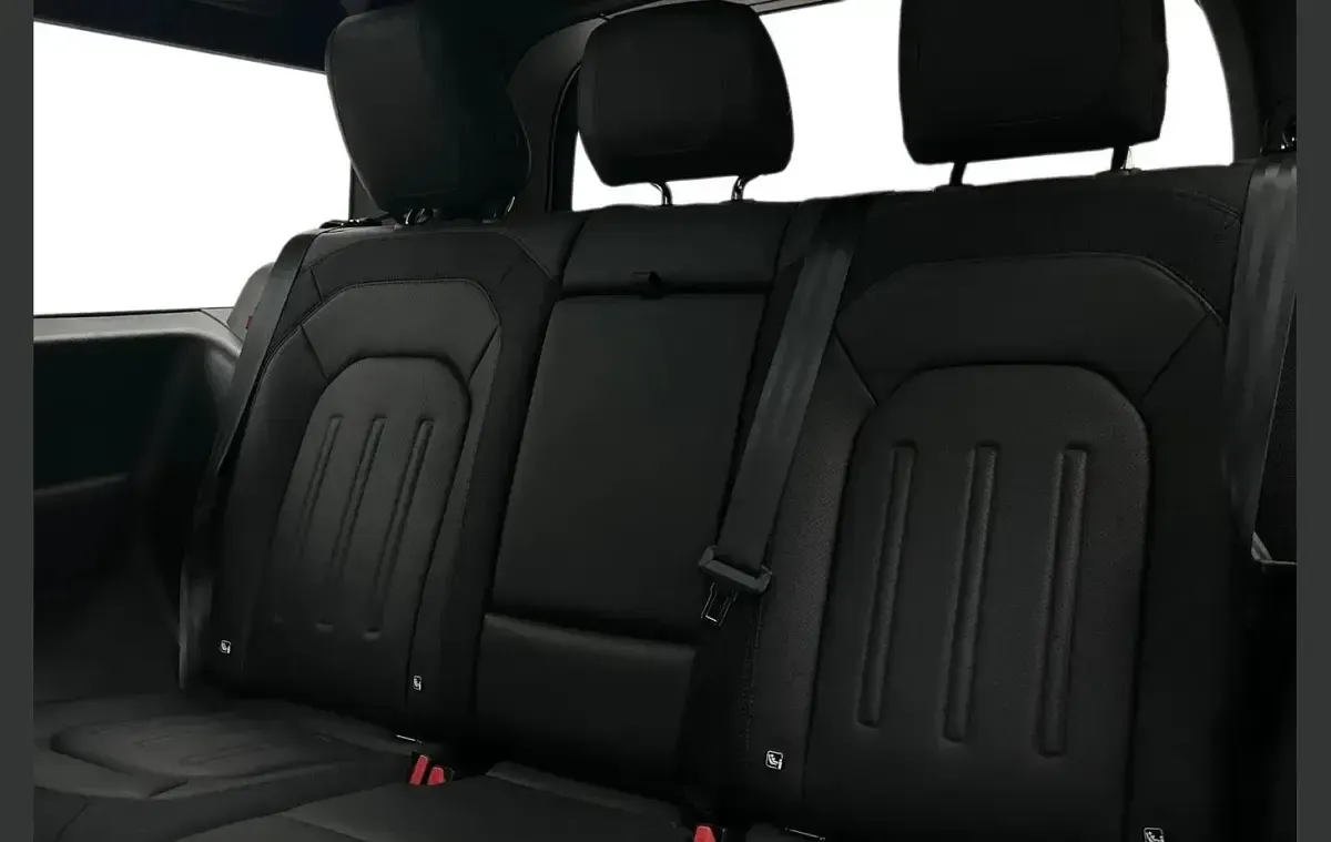 Used Land Rover Defender HSE Dynamic 245 HP (180 kW) 2021 Black SUV