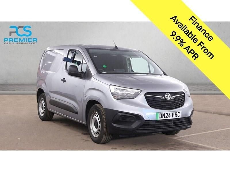 Used Vauxhall Combo 100 kW (136 HP) 2024 Grey MPV