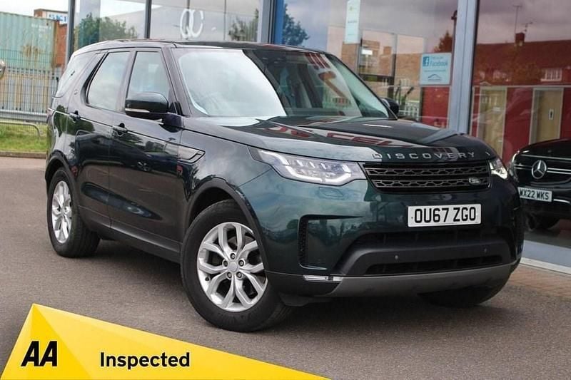 Green Used 2017 Land Rover Discovery 5 SE SUV | £19,995 (Fair price) - Image 1/4