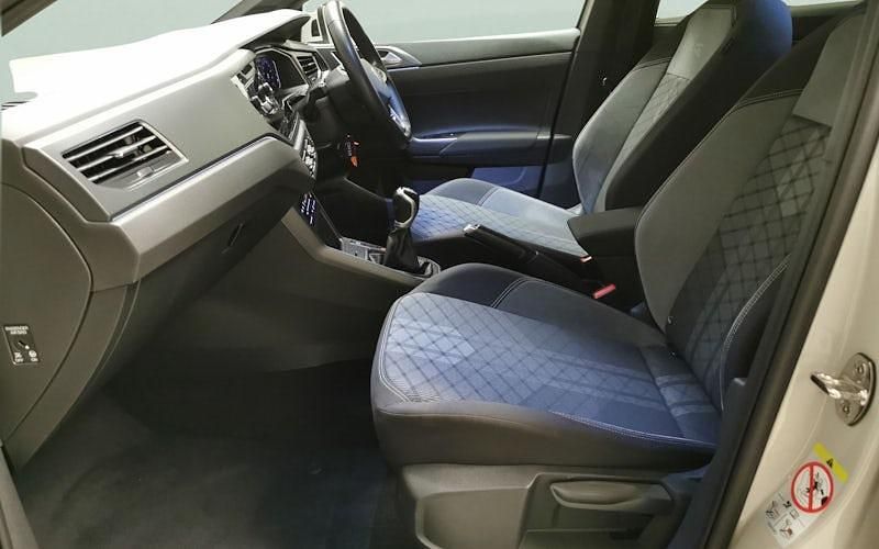 Used VW Taigo R-line 110 HP (80 kW) 2023 Grey SUV