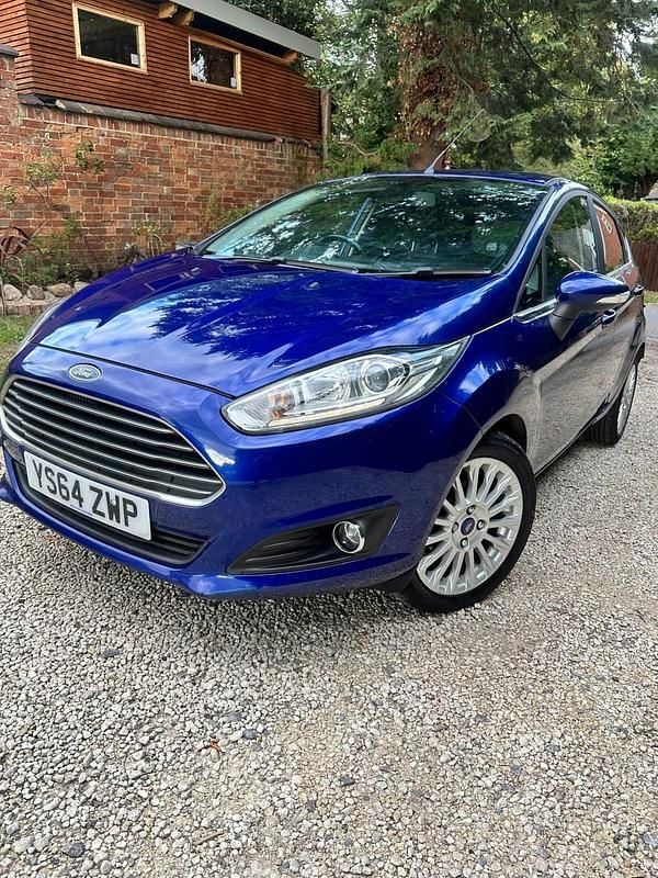 Blue Used 2015 Ford Fiesta Titanium Hatchback | £3,875 (Good price) - Image 1/4