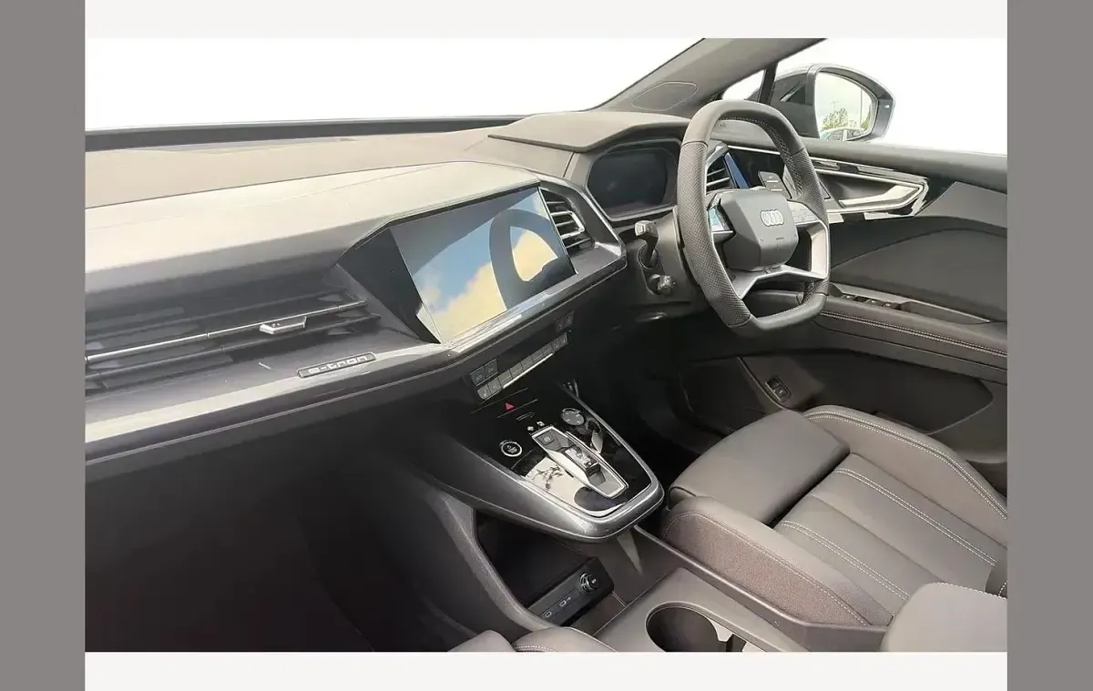 Used Audi Q4 e-tron Black Edition 150 kW (204 HP) 2026 Grey SUV