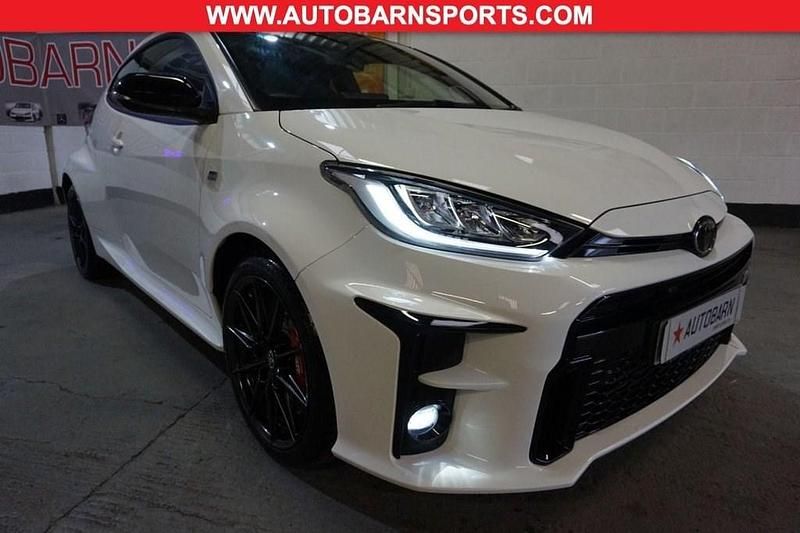 White Used 2021 Toyota Yaris Hatchback | £27,990 (Fair price) - Image 1/4